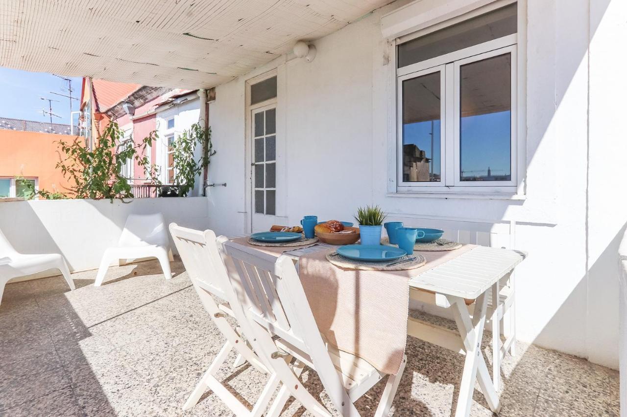Parlamient River View Apartments By Homing Lisbon Bagian luar foto